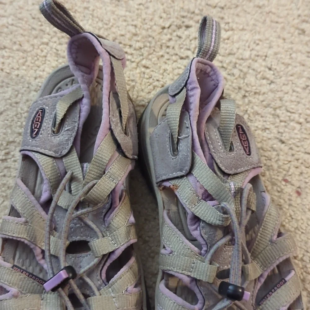 Keen Whisper Outdoor Sport Sandal Size US 7.5 Purple Waterproof Strappy - Picture 3 of 11